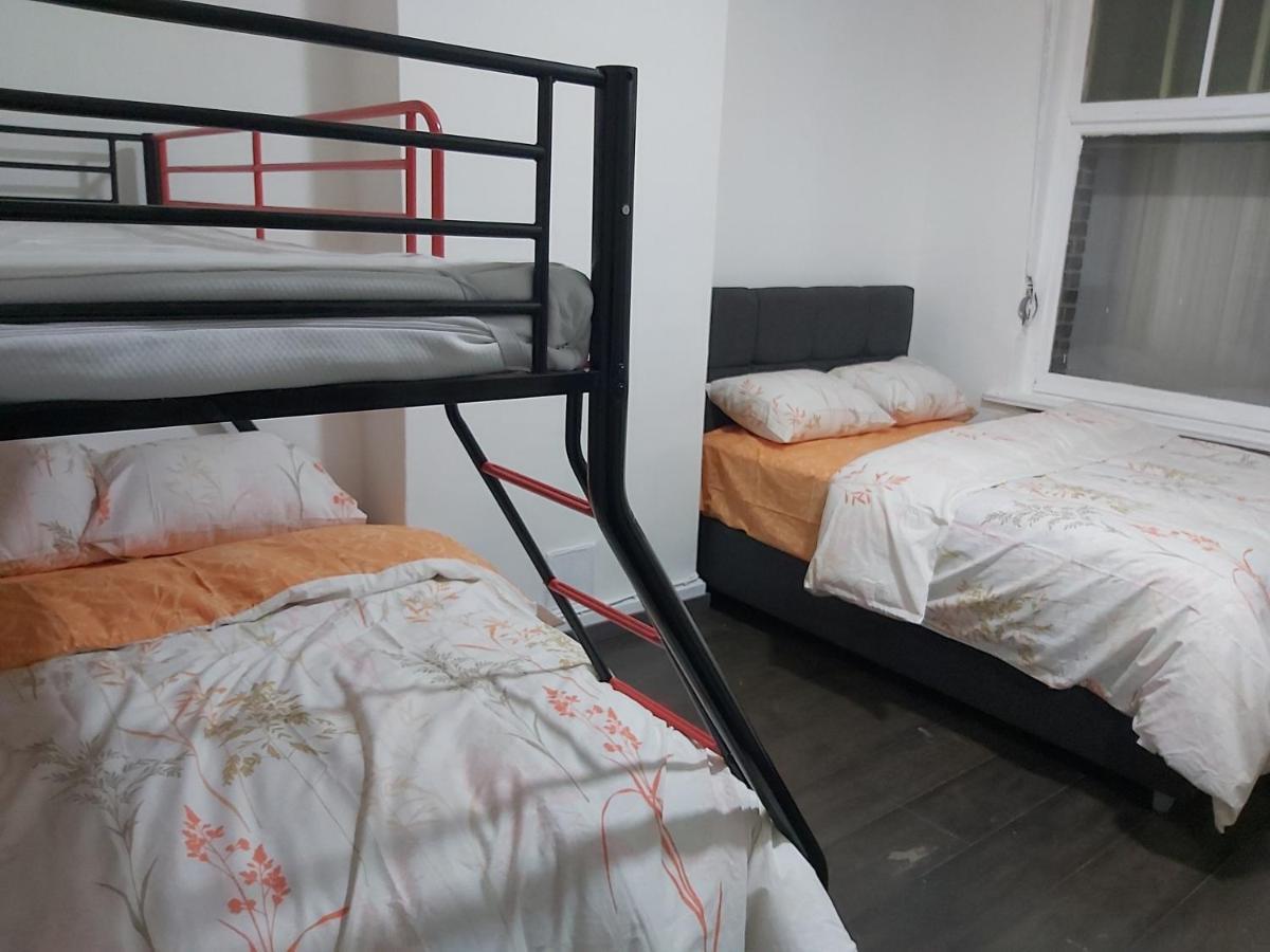 Sint-Pieters Station Rooms Gent Exteriör bild
